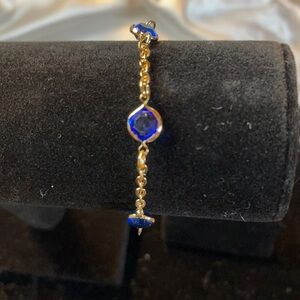 Avon (1990) Vintage Elegant Expressions Blue/ Gold-tone 7” bracelet